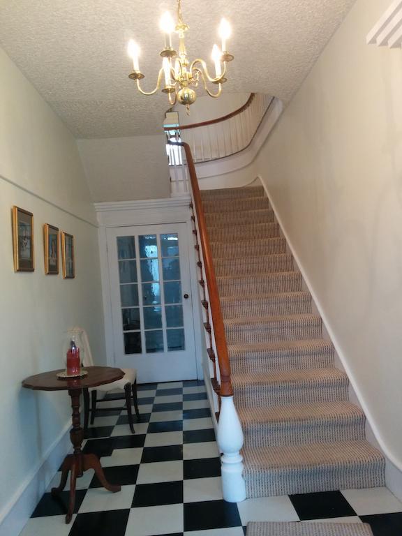 Fairmont House Bed & Breakfast Mahone Bay Eksteriør billede