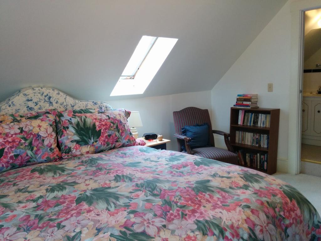 Fairmont House Bed & Breakfast Mahone Bay Eksteriør billede