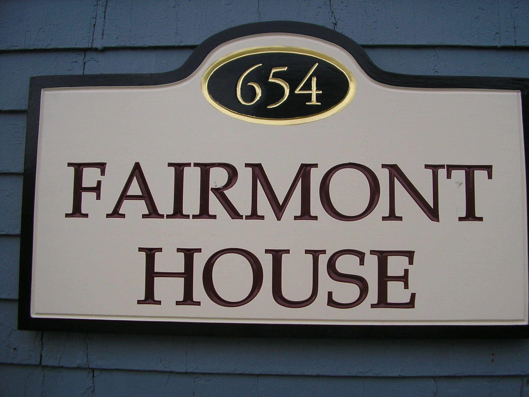 Fairmont House Bed & Breakfast Mahone Bay Eksteriør billede
